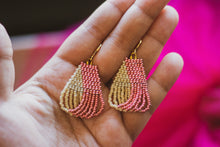 Load image into Gallery viewer, Valentine&#39;s Lulu beaded Earring
